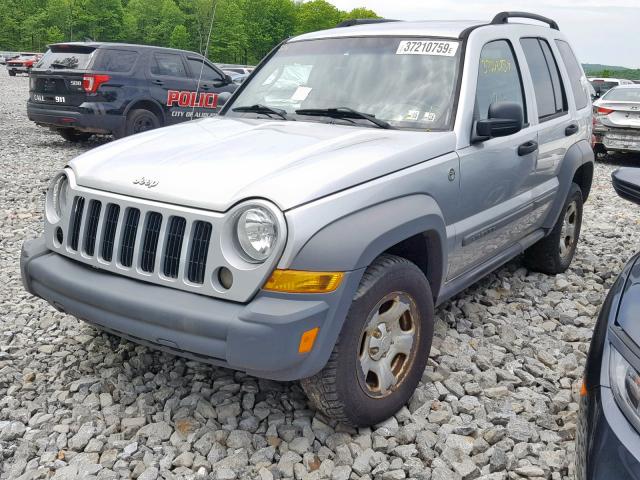 1J4GL48K46W132469 - 2006 JEEP LIBERTY SP SILVER photo 2