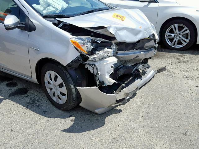 JTDKDTB34E1076621 - 2014 TOYOTA PRIUS C GRAY photo 9