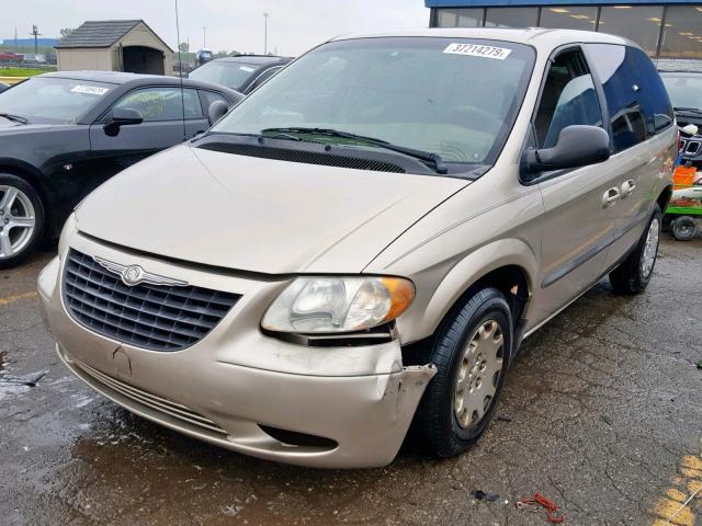 1C4GJ45342B629208 - 2002 CHRYSLER VOYAGER LX GOLD photo 2