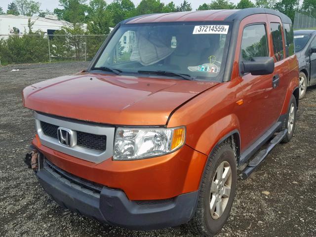 5J6YH2H73BL001311 - 2011 HONDA ELEMENT EX ORANGE photo 2