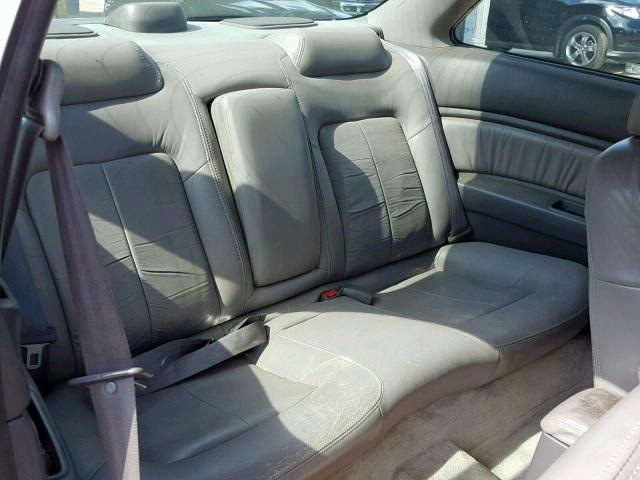 19UYA1250VL007794 - 1997 ACURA 2.2CL Сріблястий фото 6