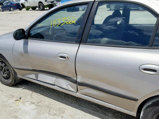 KMHJF24M2WU700675 - 1998 HYUNDAI ELANTRA SILVER photo 9