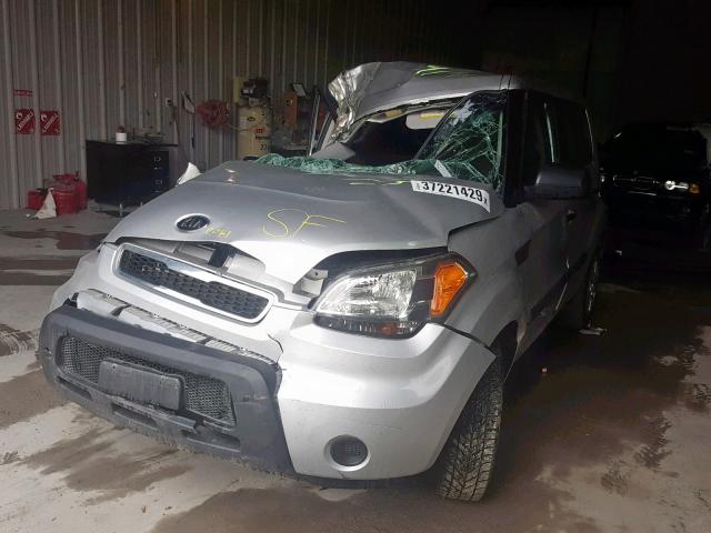 KNDJT2A15B7289191 - 2011 KIA SOUL SILVER photo 2