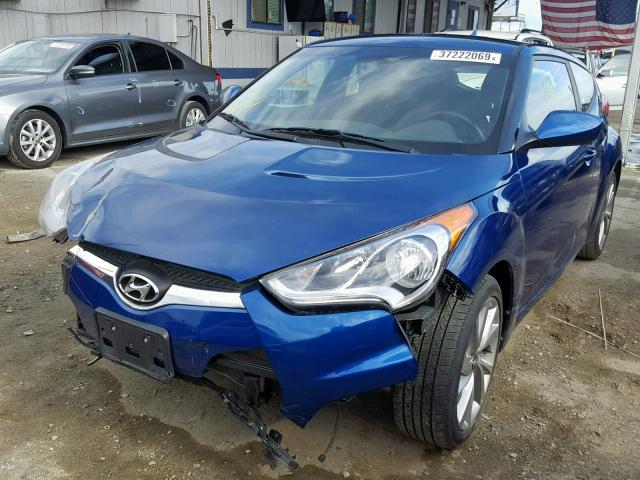 KMHTC6AD1HU305161 - 2017 HYUNDAI VELOSTER BLUE photo 2