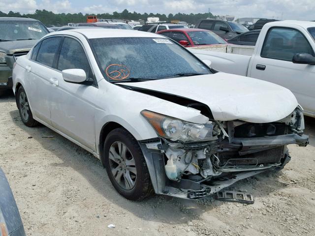 1HGCP2F42BA087851 - 2011 HONDA ACCORD LXP WHITE photo 1