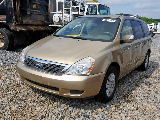 KNDMG4C76B6389191 - 2011 KIA SEDONA LX TAN photo 2