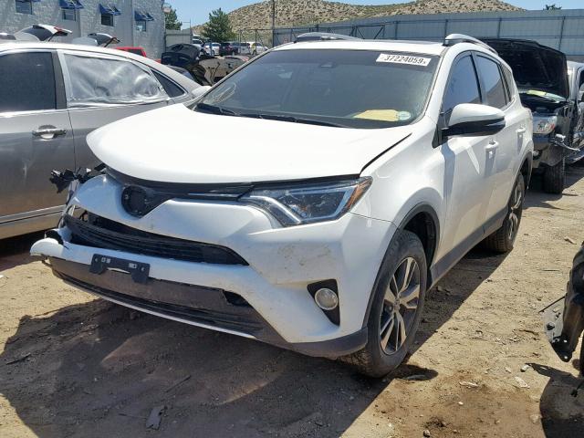 JTMRFREV5JD257549 - 2018 TOYOTA RAV4 ADVEN WHITE photo 2