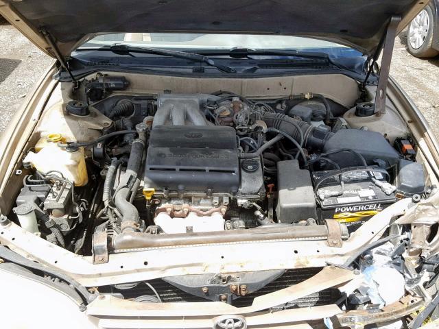 4T1GK13EXSU087015 - 1995 TOYOTA CAMRY XLE GOLD photo 7