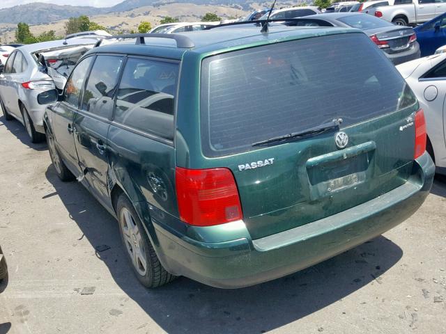 WVWLH63BX1E006754 - 2001 VOLKSWAGEN PASSAT GLX GREEN photo 3