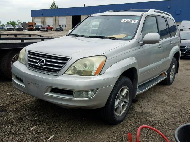 JTJBT20X640027005 - 2004 LEXUS GX 470 SILVER photo 2