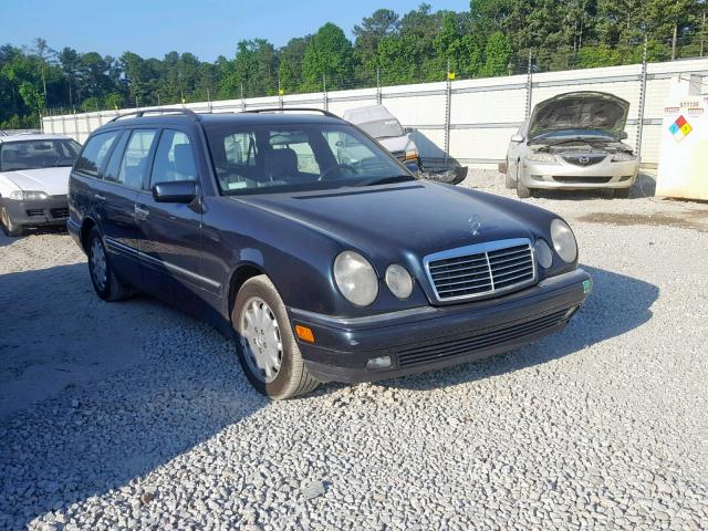 WDBJH65F0WA507978 - 1998 MERCEDES-BENZ E 320 BLUE photo 1