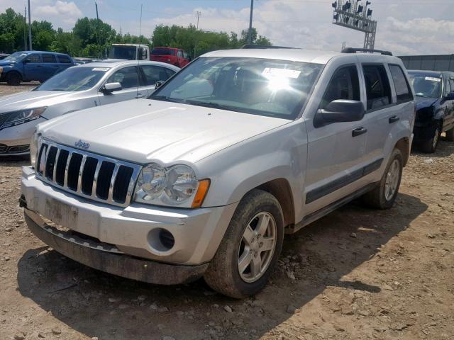 1J8GS48K66C357771 - 2006 JEEP GRAND CHER SILVER photo 2