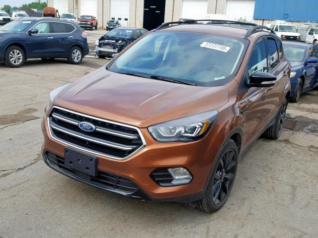 1FMCU0J92HUB62212 - 2017 FORD ESCAPE TIT ORANGE photo 2