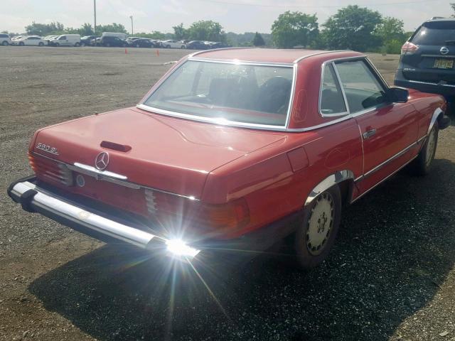 WDBBA48D2JA082277 - 1988 MERCEDES-BENZ 560 SL RED photo 4