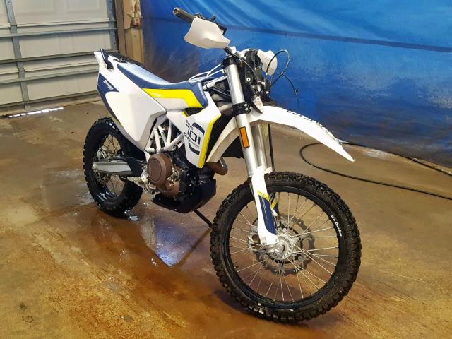 VBKUEV405JM713849 - 2018 HUSQVARNA 701 ENDURO  WHITE photo 1