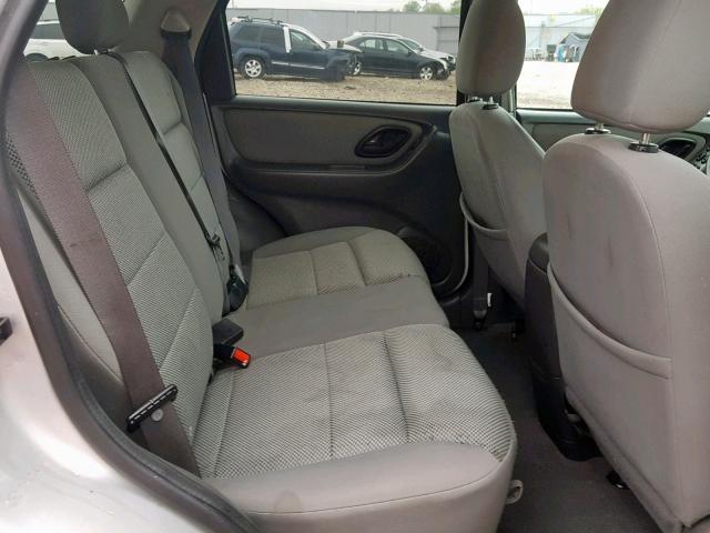 1FMYU03175KA36822 - 2005 FORD ESCAPE XLT SILVER photo 6