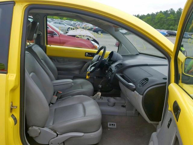 3VWCC21C0YM448348 - 2000 VOLKSWAGEN NEW BEETLE ყვითელი ფოტო 5