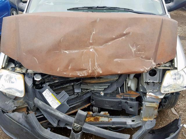 1D4GP25B65B435653 - 2005 DODGE CARAVAN SE SILVER photo 7