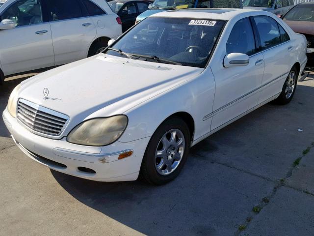 WDBNG75JX2A283336 - 2002 MERCEDES-BENZ S 500 WHITE photo 2