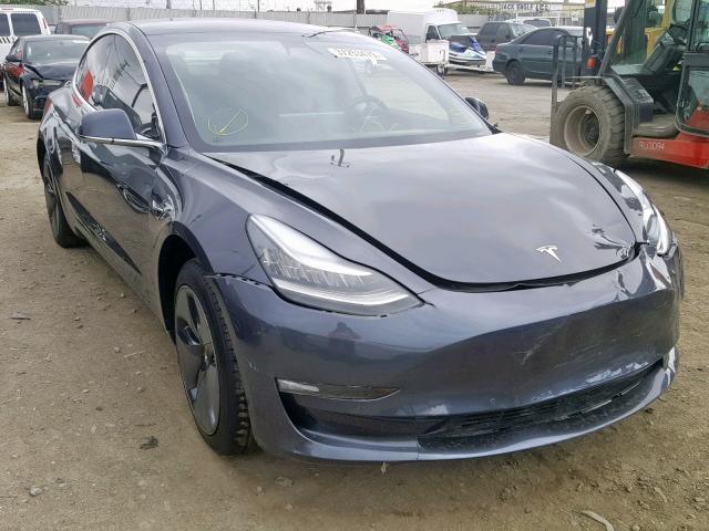 5YJ3E1EA6JF123875 - 2018 TESLA MODEL 3 GRAY photo 1