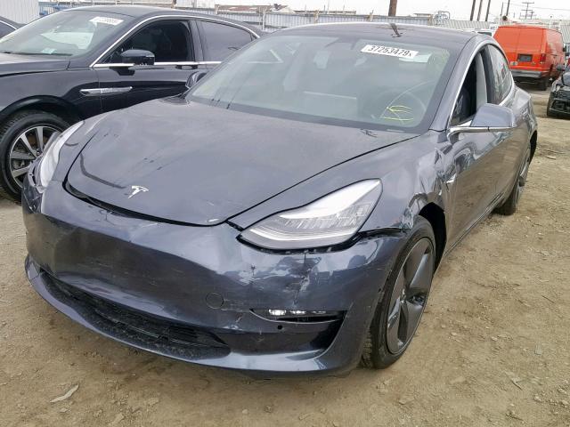 5YJ3E1EA6JF123875 - 2018 TESLA MODEL 3 GRAY photo 2