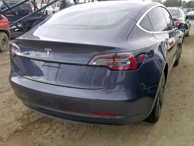 5YJ3E1EA6JF123875 - 2018 TESLA MODEL 3 GRAY photo 4