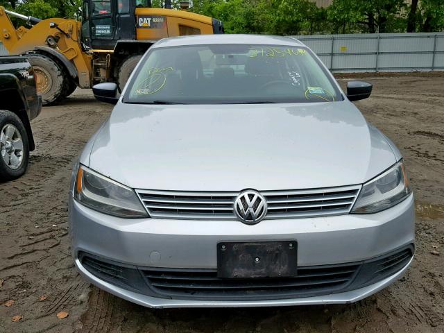 3VW2K7AJ9CM358148 - 2012 VOLKSWAGEN JETTA BASE SILVER photo 9