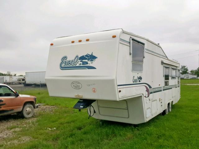 4DLRV3226V1001329 - 1997 EXCE CAMPER WHITE photo 2