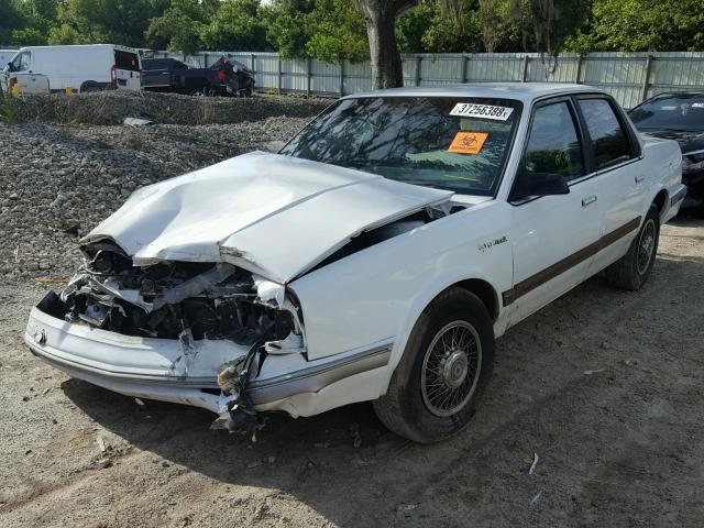 1G3AJ55MXS6352836 - 1995 OLDSMOBILE CIERA SL WHITE photo 2