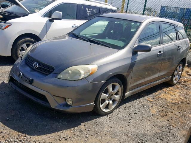 2T1KR32E55C488903 - 2005 TOYOTA MATRIX XR GRAY photo 2