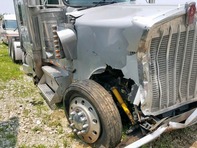 1XKWDB9X85J120614 - 2005 KENWORTH CONSTRUCTI SILVER photo 9