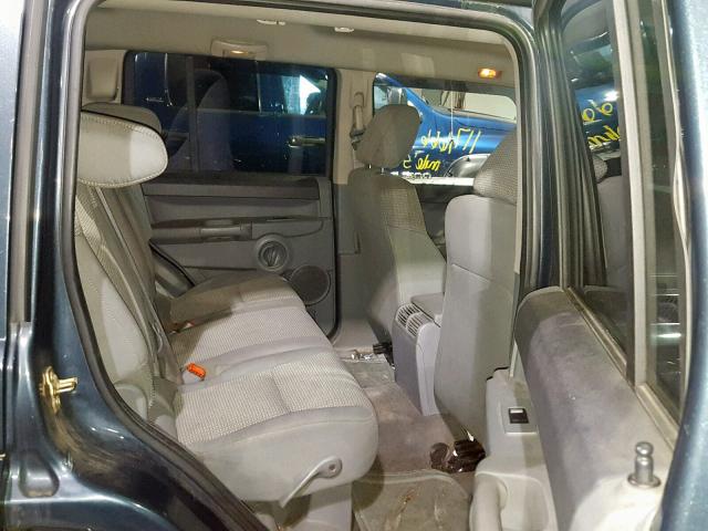 1J8HG48P67C563014 - 2007 JEEP COMMANDER GRAY photo 6