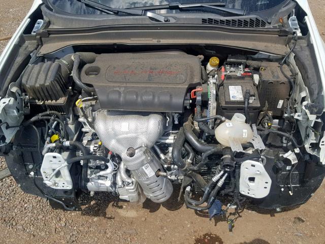 ZACCJBABXJPH53794 - 2018 JEEP RENEGADE S WHITE photo 7