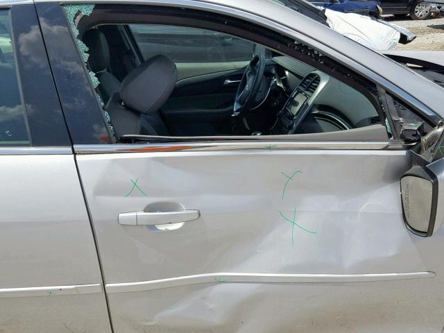 1G11C5SL7FF309737 - 2015 CHEVROLET MALIBU 1LT 银色 照片 9