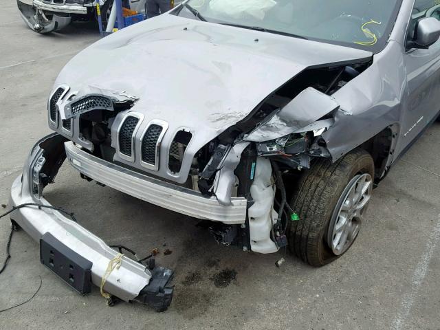 1C4PJLLX7JD525234 - 2018 JEEP CHEROKEE L SILVER photo 9