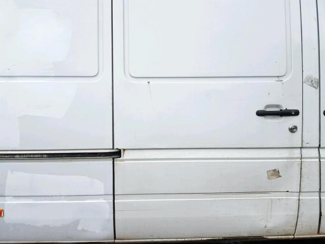 WD0PD744155824700 - 2005 DODGE SPRINTER 2 WHITE photo 6