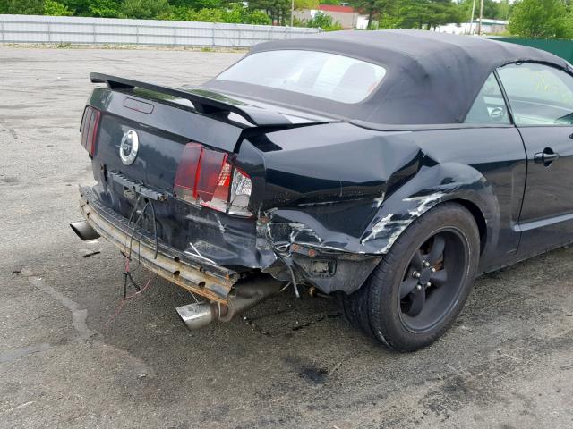 1ZVFT85H855238975 - 2005 FORD MUSTANG GT BLACK photo 9