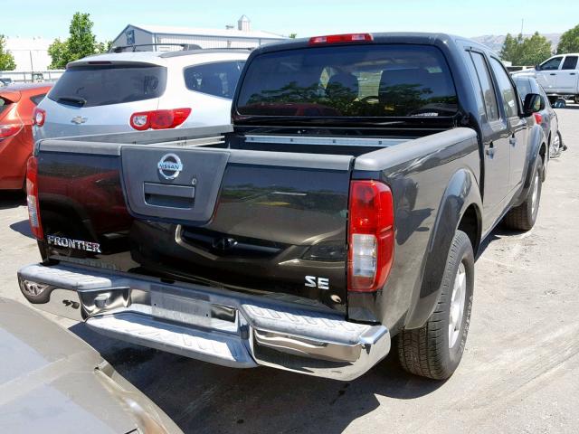 1N6AD07U17C423208 - 2007 NISSAN FRONTIER C BLACK photo 4