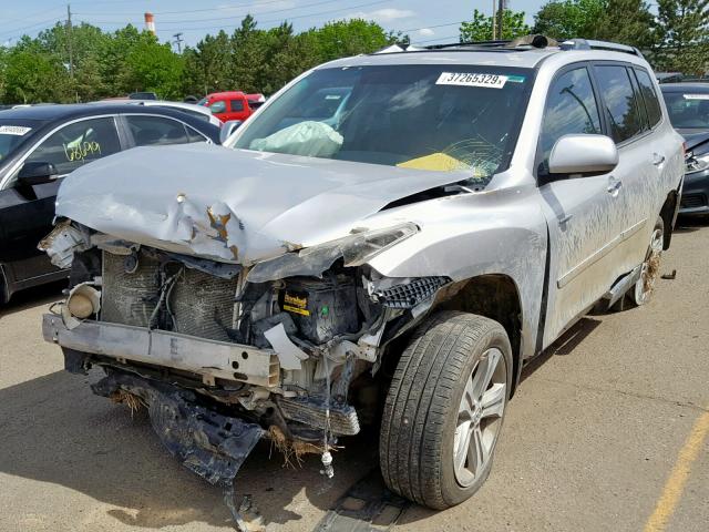 5TDDK3EH3DS222370 - 2013 TOYOTA HIGHLANDER SILVER photo 2