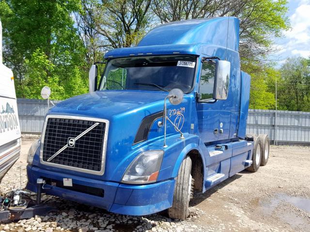 4V4NC9EH5CN543128 - 2012 VOLVO VN VNL BLUE photo 2