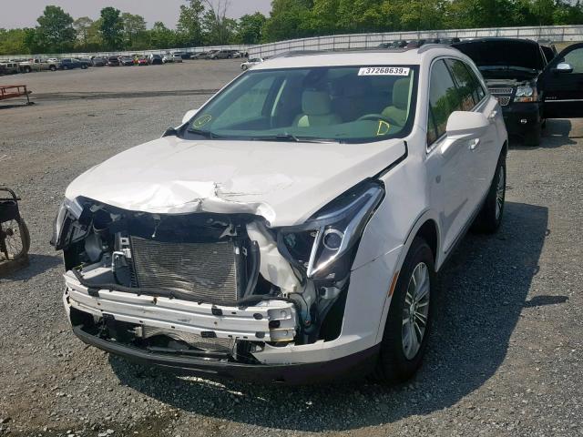 1GYKNDRS4HZ168327 - 2017 CADILLAC XT5 LUXURY WHITE photo 2