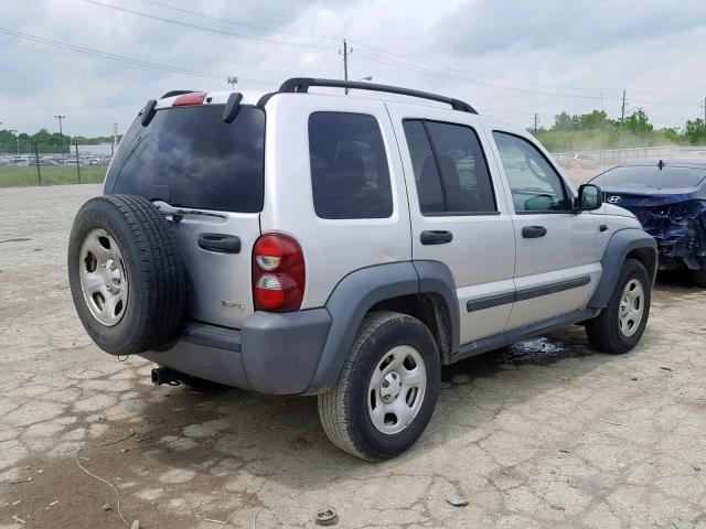 1J4GL48KX6W266192 - 2006 JEEP LIBERTY SP SILVER photo 4