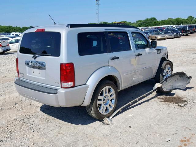 1D8GT58608W267340 - 2008 DODGE NITRO R/T WHITE photo 4