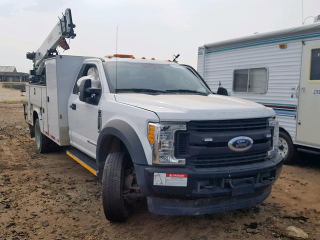 1FDUF5HT7HEE09411 - 2017 FORD F550 SUPER WHITE photo 1