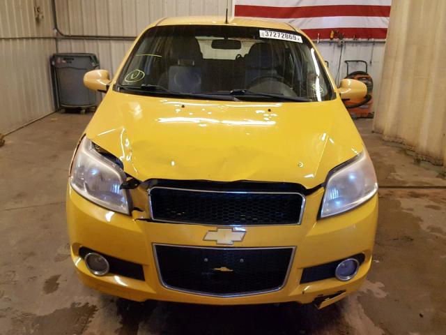 KL1TG66E99B387008 - 2009 CHEVROLET AVEO LT YELLOW photo 9