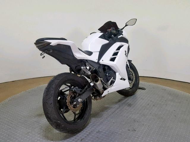 JKAEX8A17DDA11418 - 2013 KAWASAKI EX300 A WHITE photo 8