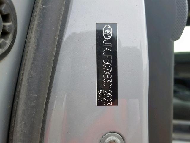 JTKJF5C7XB3012823 - 2011 TOYOTA SCION TC ნაცრისფერი ფოტო 10