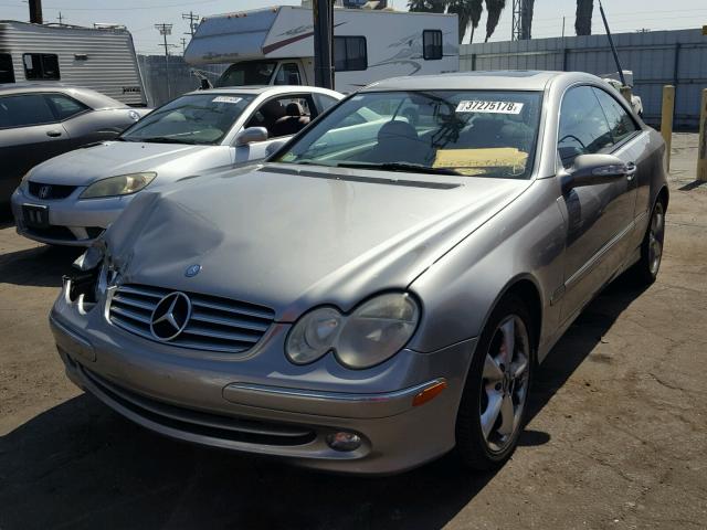 WDBTJ65J65F165455 - 2005 MERCEDES-BENZ CLK 320C SILVER photo 2