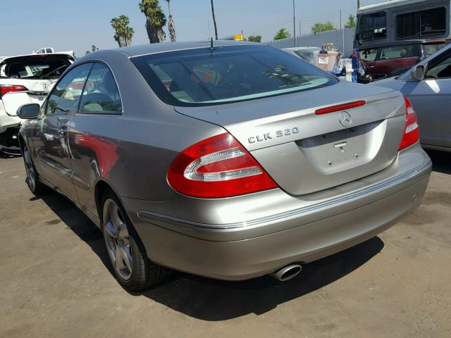 WDBTJ65J65F165455 - 2005 MERCEDES-BENZ CLK 320C SILVER photo 3