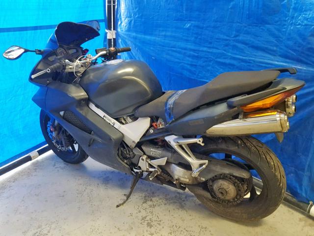 JH2RC46143M500088 - 2003 HONDA VFR800 BLACK photo 5